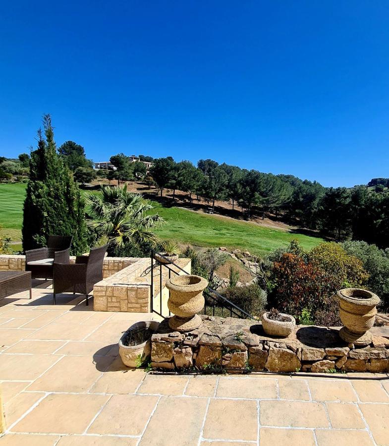 Villa Dans Cadre D'Exception - Golf, Piscine Et Tennis Prive Saint-Cyr-sur-Mer Exteriér fotografie